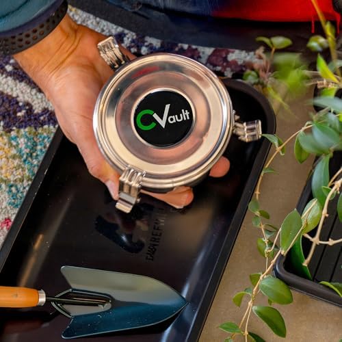 CVault 2 oz container lid detail showing the airtight silicone seal
